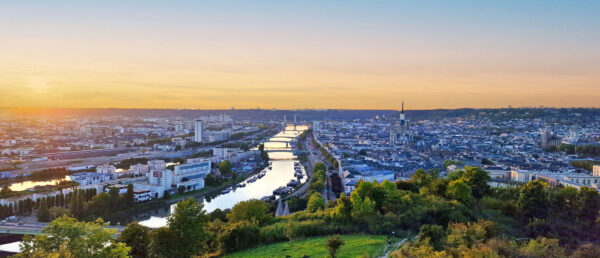 Rouen, vue de la côté Sainte-Catherine ©RNI