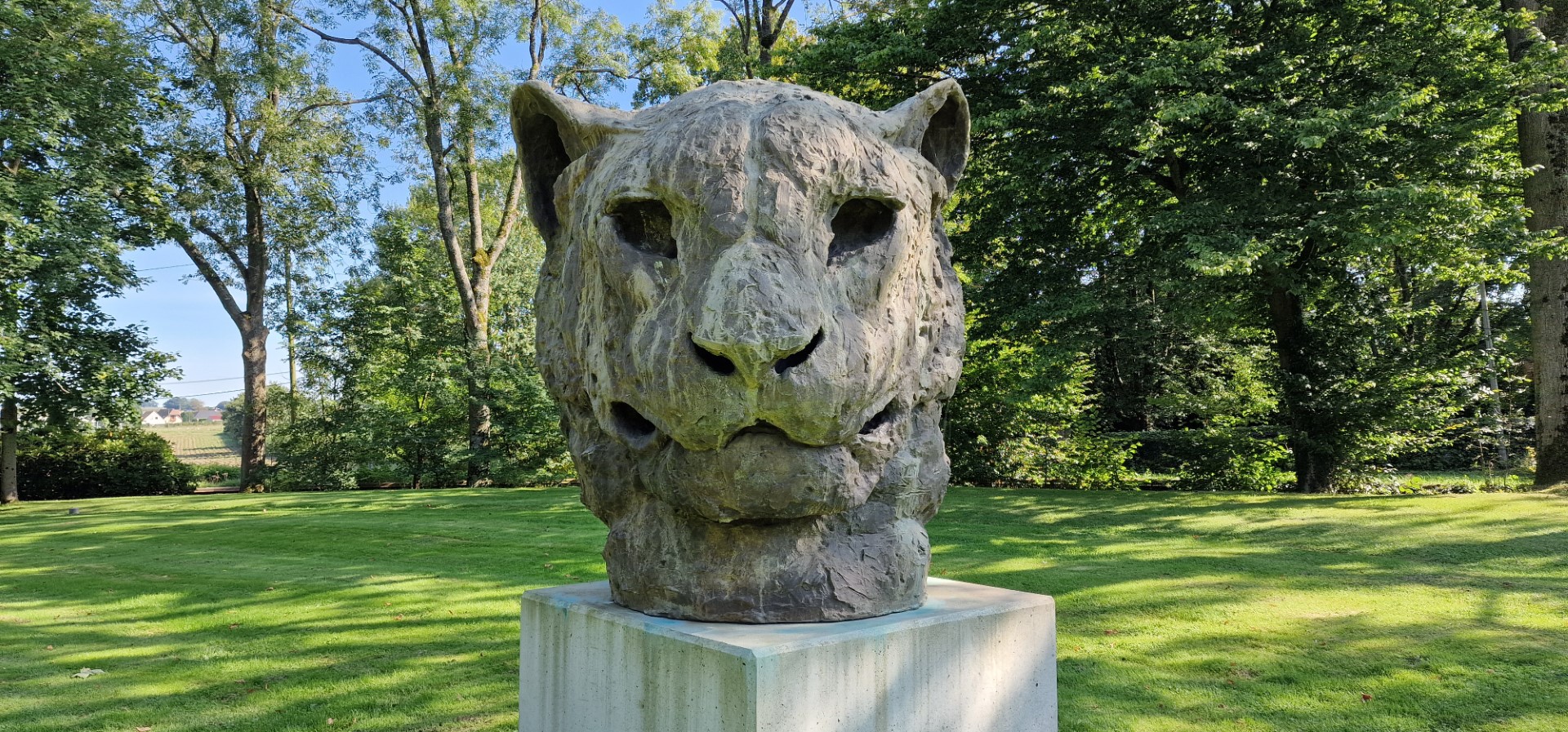 Sculpture à découvrir au sein du parc du Centre d'art contemporain Matmut - Daniel HAVIS près de Rouen ©RNI