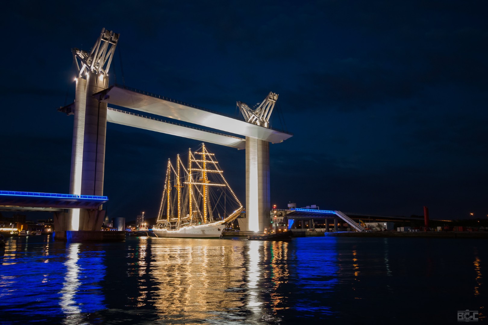 Rouen, le Pont-Flaubert lors de l'Armada. Crédit : Blas Garcia Castellano